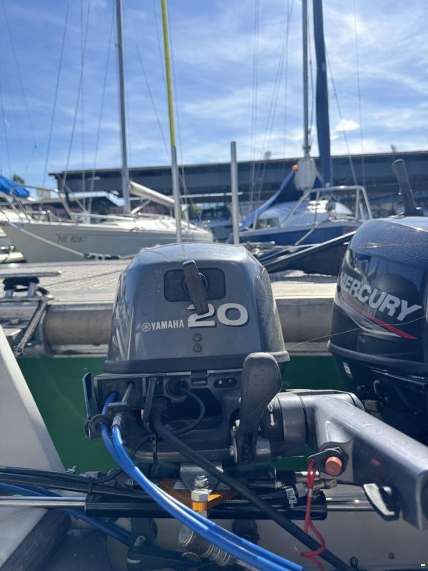 Staempfli Juvan à cabine Moteur 20cv