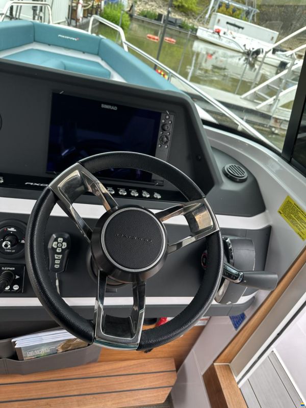 Axopar 28 Cabin - Wetbar