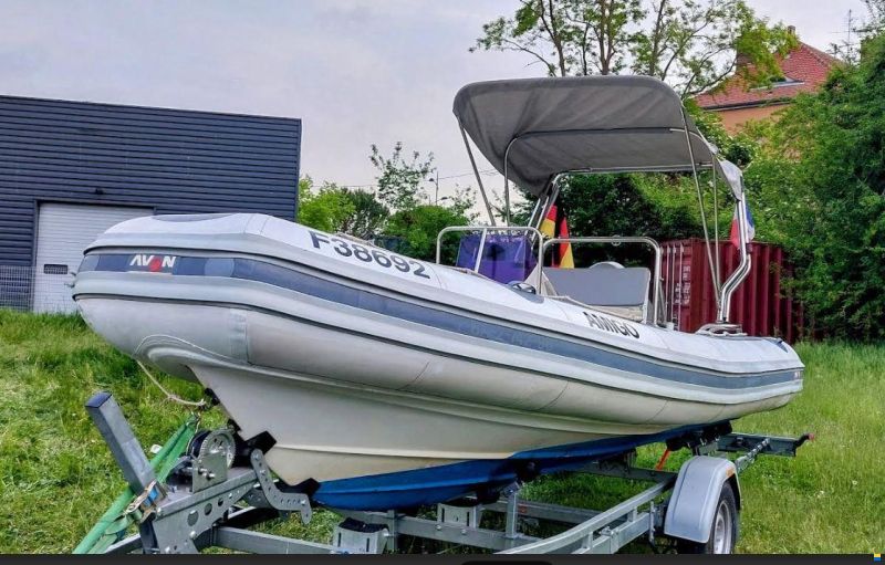 Avon Seasport 545