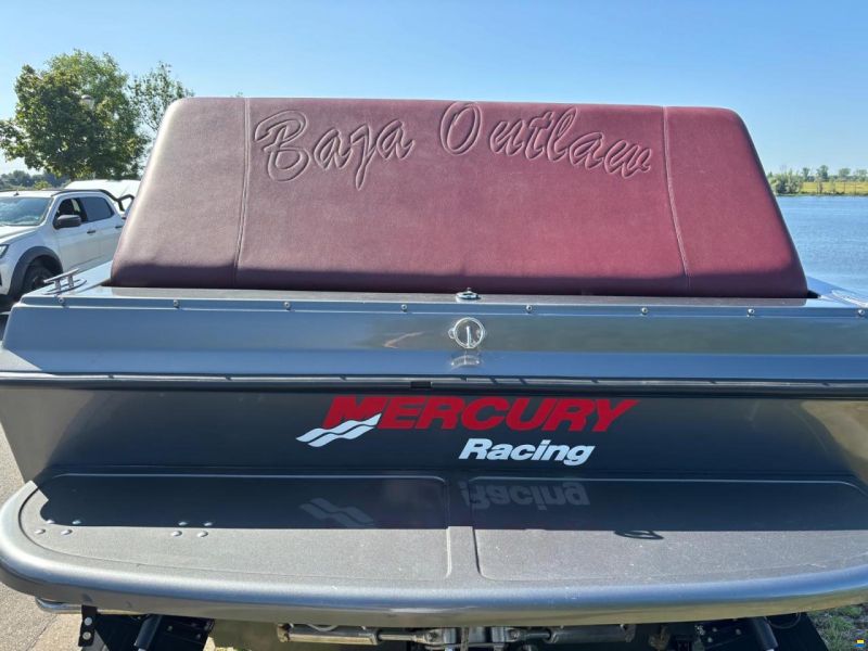 Baja Outlaw 24 ft