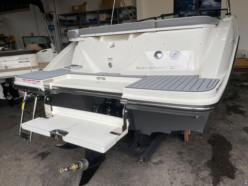 Sea Ray Sun Sport 230 Limited Edition