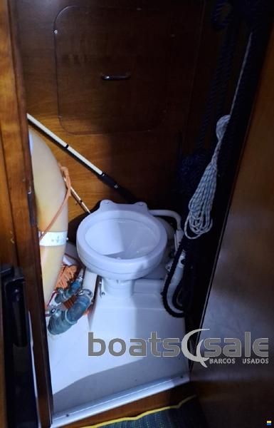 Beneteau Antares 710