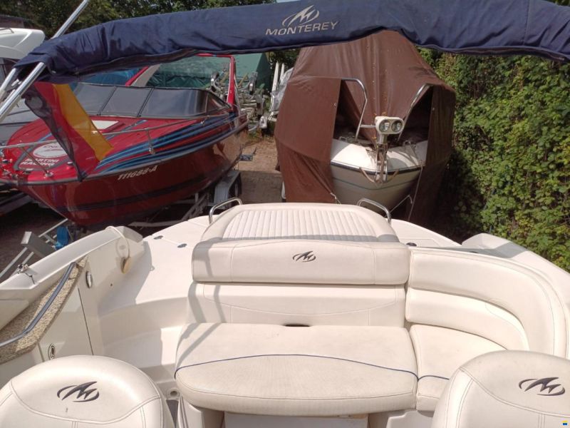Monterey 220 Explorer