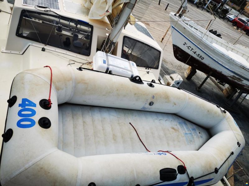 Prout Snowgoose 37