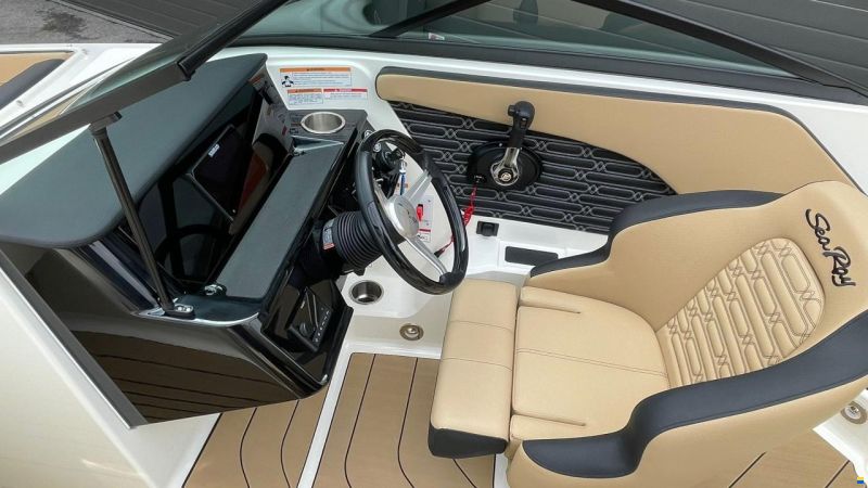 Sea Ray SPX 190