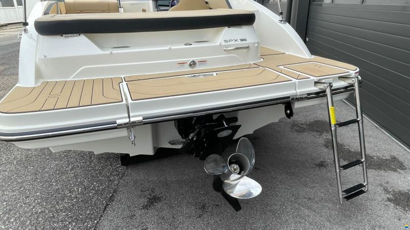 Sea Ray SPX 190