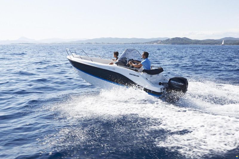 Quicksilver 455 Open  und Trailer