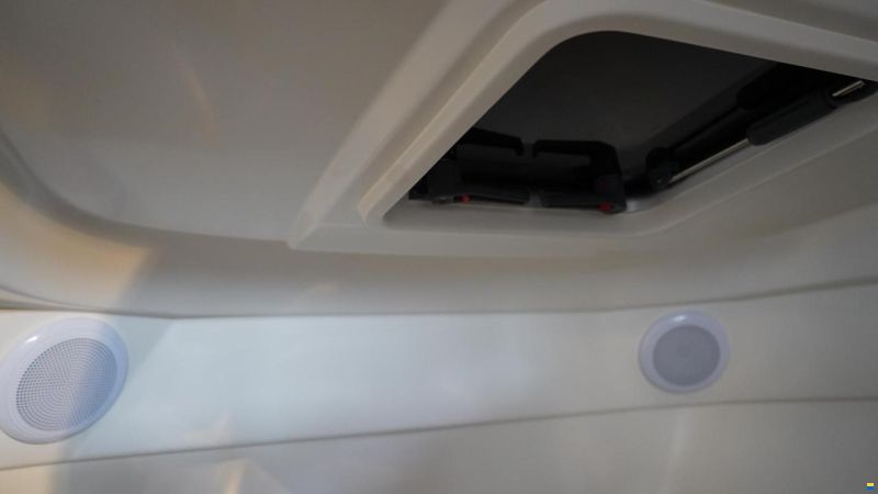 Quicksilver Activ 555 Cabin mit 15PS