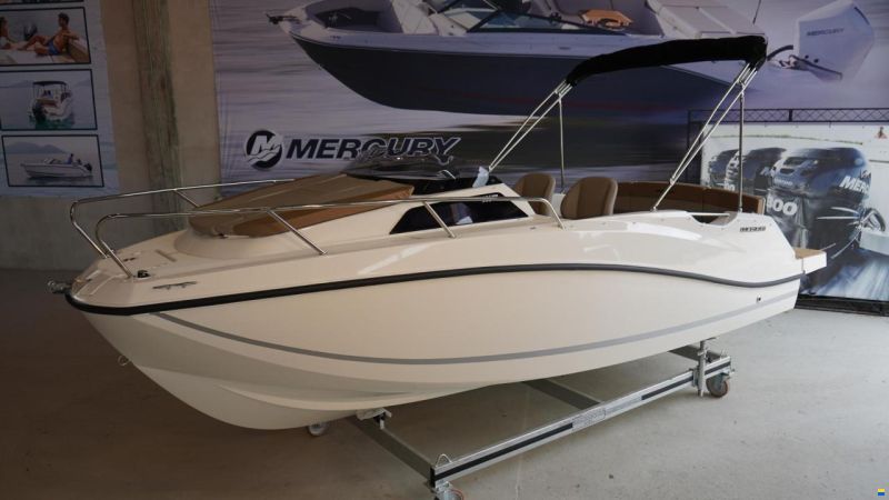 Quicksilver Activ 555 Cabin mit 15PS