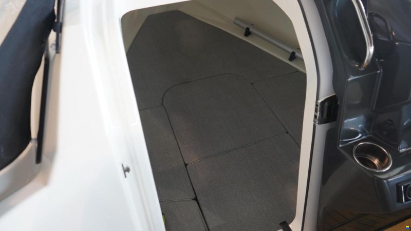 Quicksilver Activ 555 Cabin mit 15PS