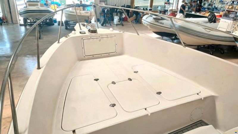 Wellcraft 238 CCF Center Console