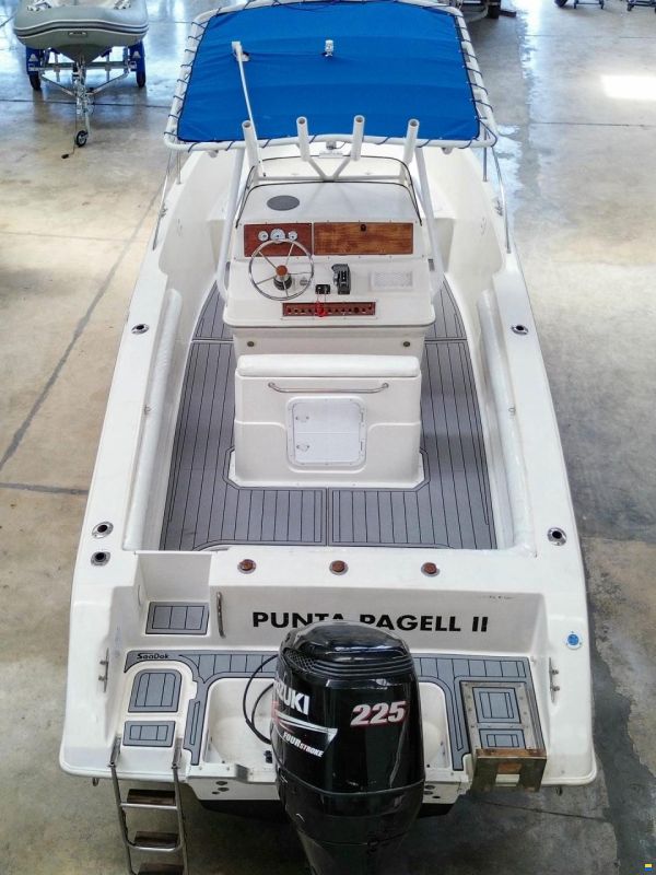 Wellcraft 238 CCF Center Console