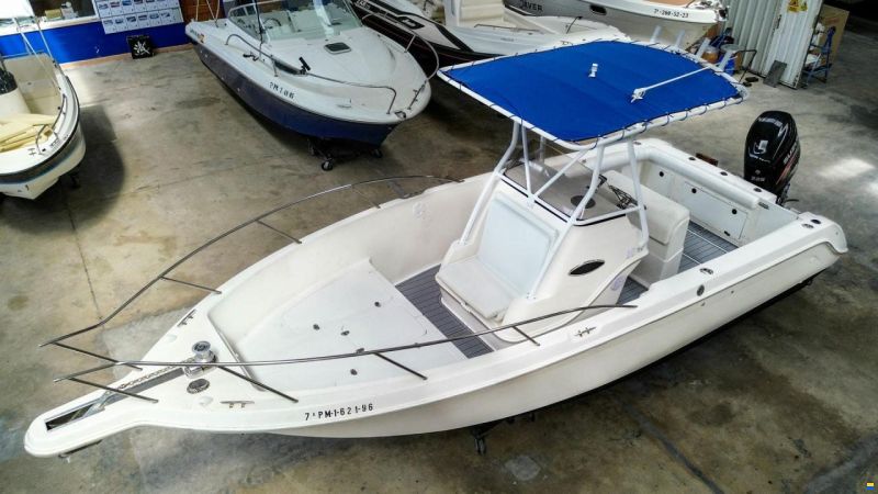 Wellcraft 238 CCF Center Console