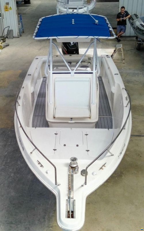 Wellcraft 238 CCF Center Console