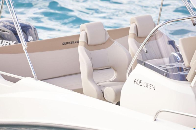 Quicksilver Activ 605 Open mit 115PS und Trailer