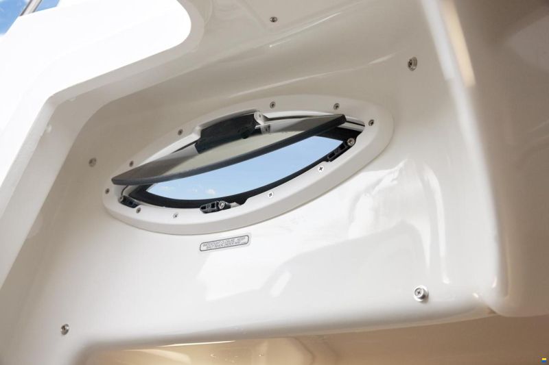Quicksilver Activ 605 Sundeck