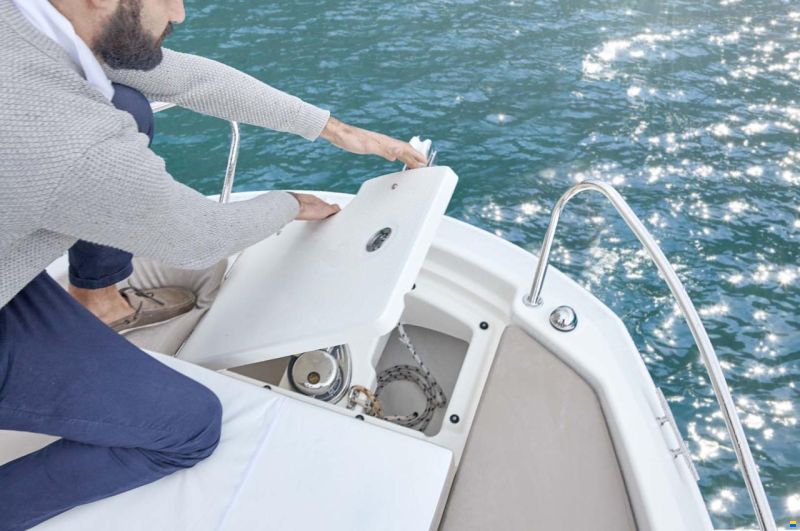 Quicksilver Activ 605 Sundeck
