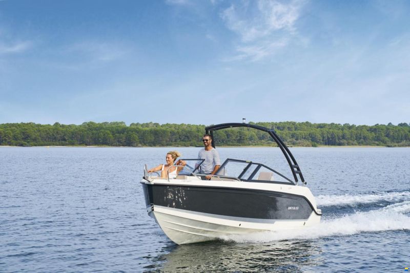 Quicksilver Activ 605 Bowrider