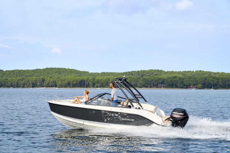 Quicksilver Activ 605 Bowrider mit 115PS und Trailer