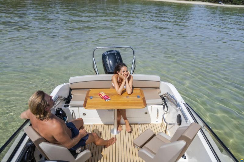 Quicksilver Activ 605 Cruiser
