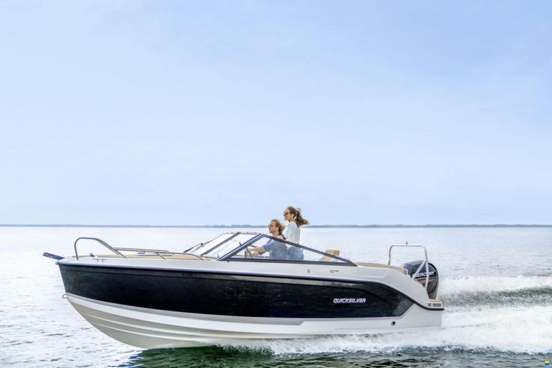 Quicksilver Activ 605 Cruiser und Trailer