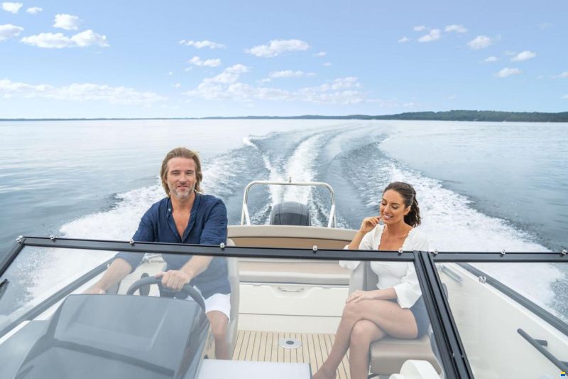 Quicksilver Activ 605 Cruiser und Trailer