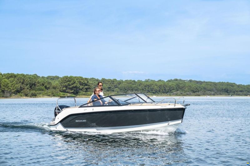 Quicksilver Activ 605 Cruiser und Trailer