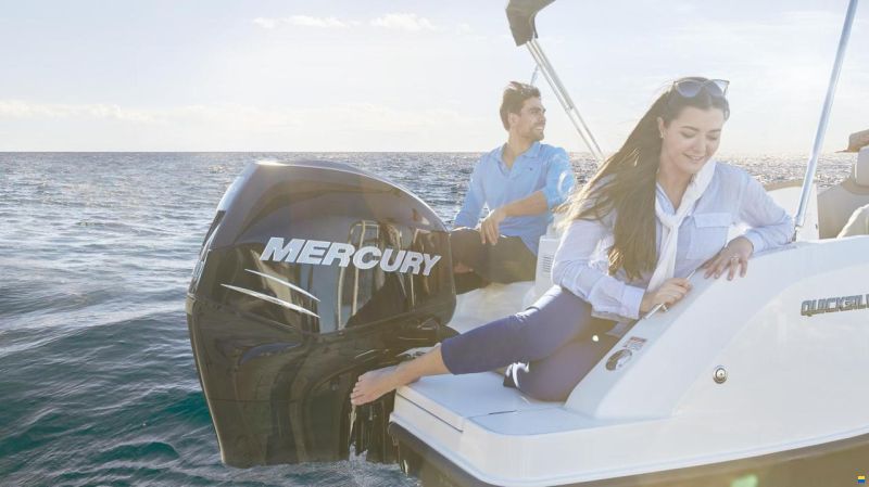 Quicksilver Activ 675 Sundeck