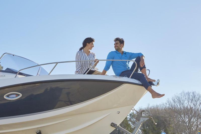 Quicksilver Activ 675 Sundeck und Trailer
