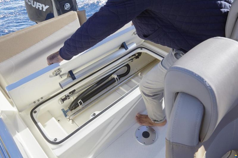 Quicksilver Activ 675 Sundeck und Trailer