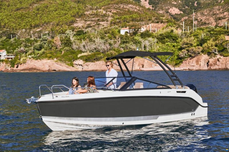 Quicksilver 675 Bowrider  und Trailer