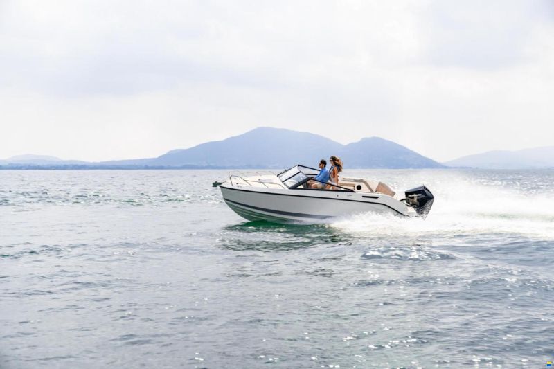 Quicksilver Activ 675 Cruiser mit 150PS inkl.Trailer