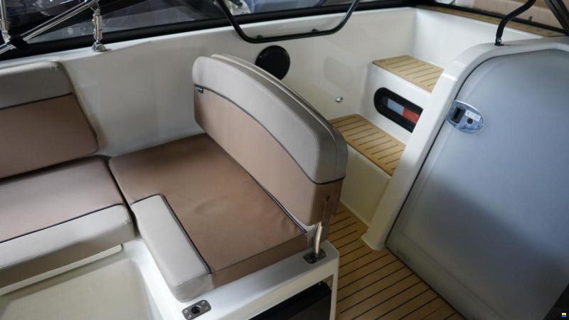 Quicksilver 675 Cruiser