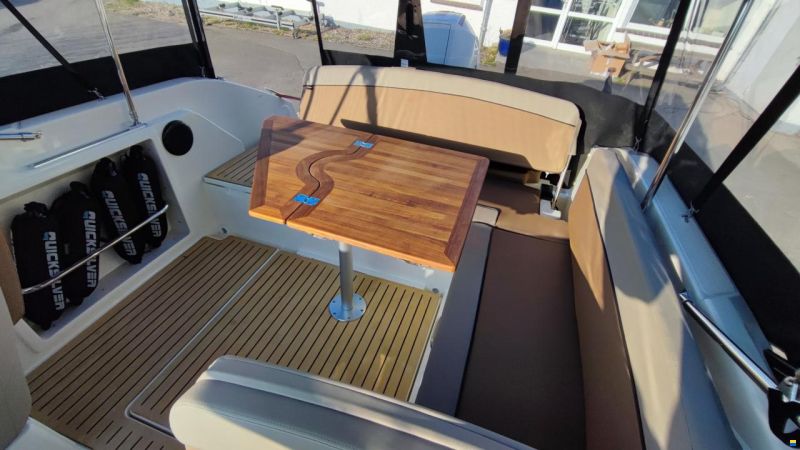 Quicksilver 675 Cruiser