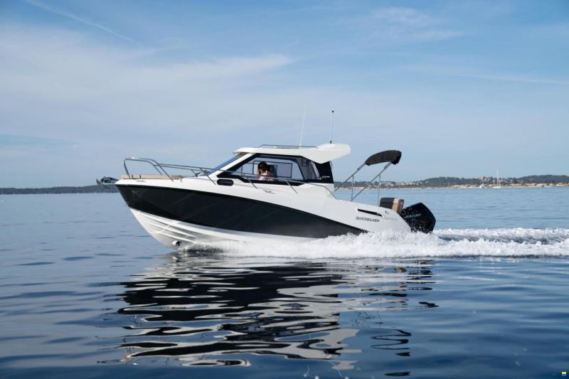 Quicksilver Activ 705 Weekend