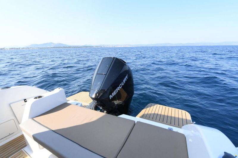 Quicksilver Activ 705 Weekend