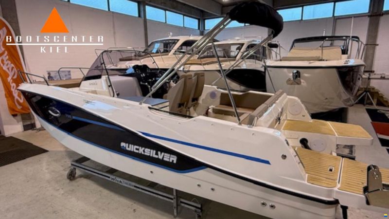 Quicksilver 755 Sundeck