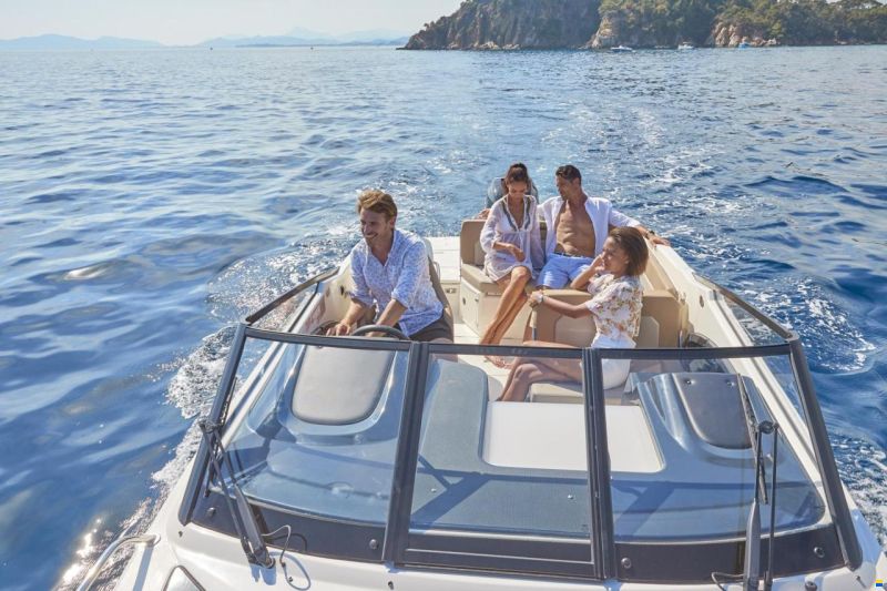 Quicksilver Activ 755 Cruiser