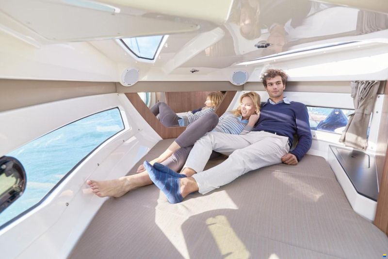 Quicksilver Activ 755 Cruiser und Trailer