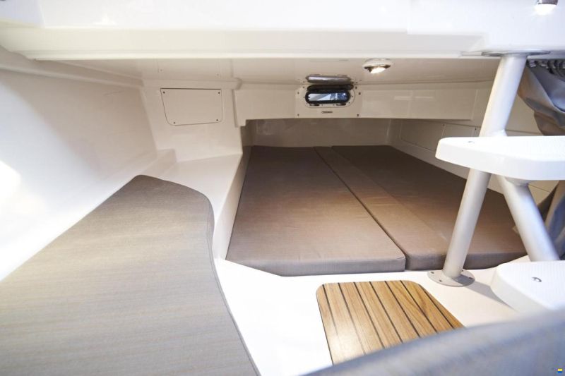 Quicksilver Activ 805 Cruiser