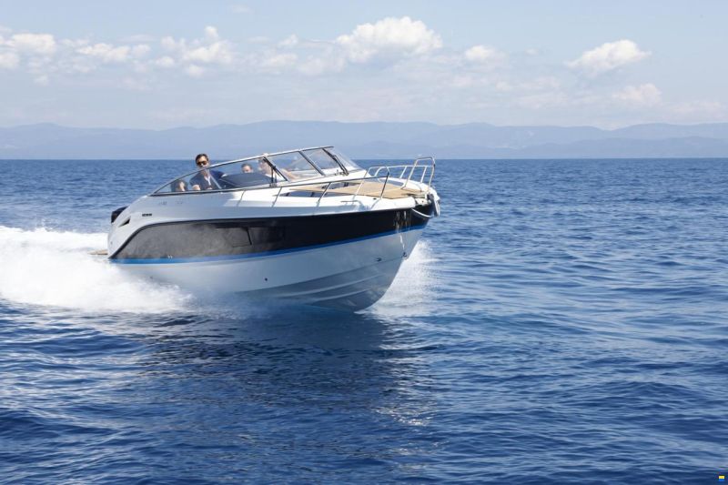 Quicksilver Activ 805 Cruiser mit 175PS und Trailer