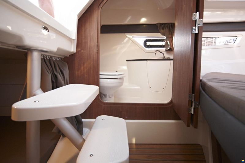Quicksilver Activ 805 Cruiser mit 175PS und Trailer