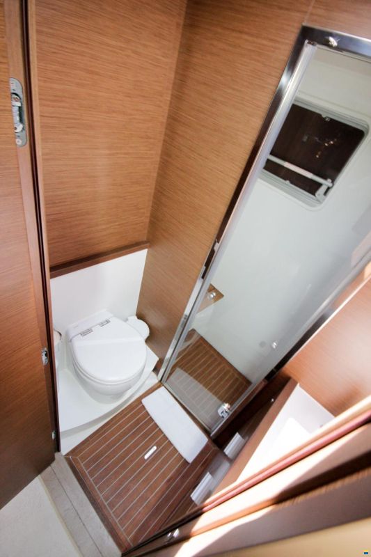 Lagoon 620 Essense