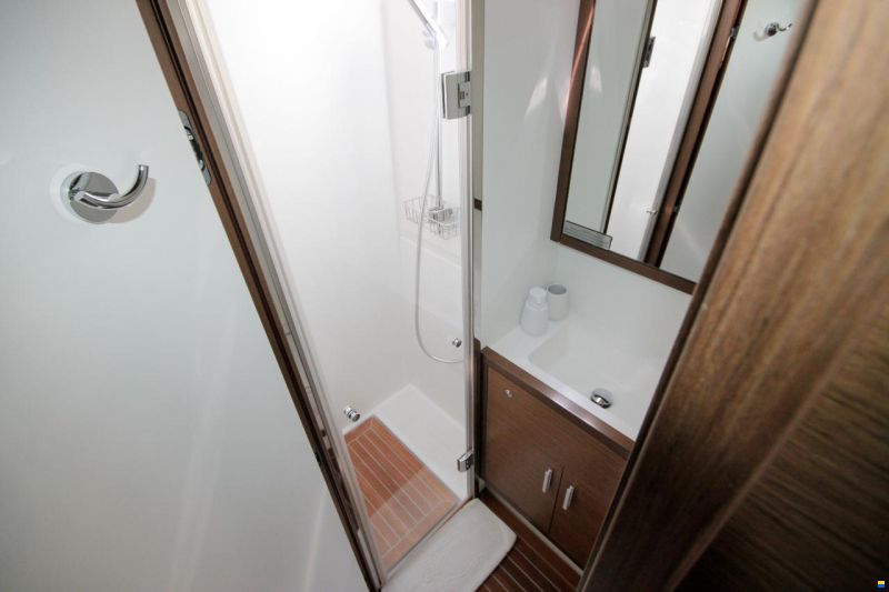 Lagoon 620 Essense