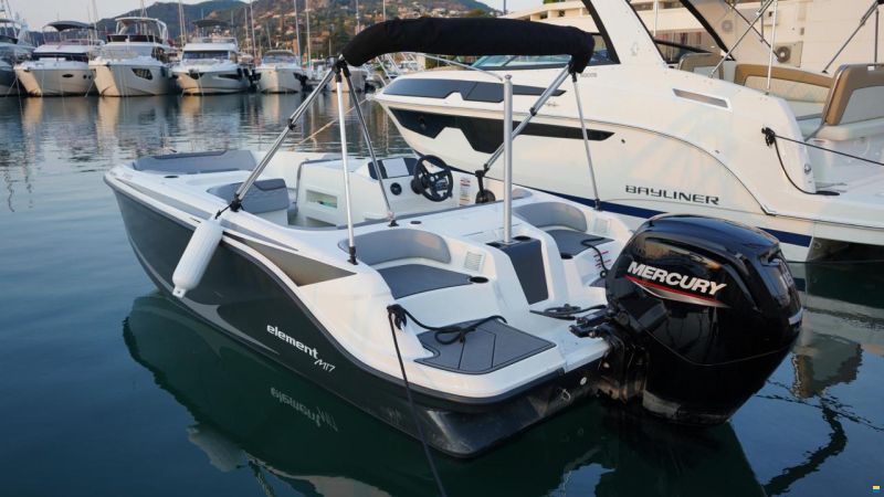 Bayliner Element M17, 525 Axess