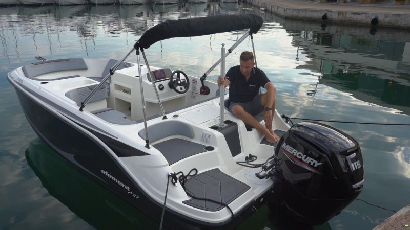 Bayliner Element M17 und Trailer, 525 Axess
