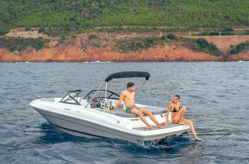 Bayliner VR4 Bowrider Inboard