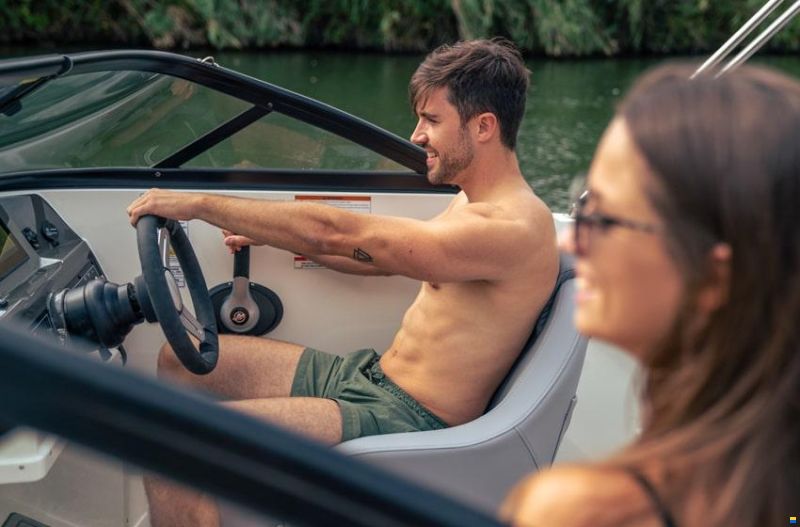 Bayliner VR4 Bowrider Inboard