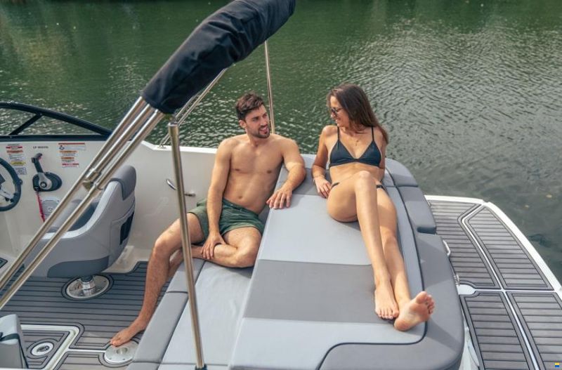 Bayliner VR4 Bowrider Inboard