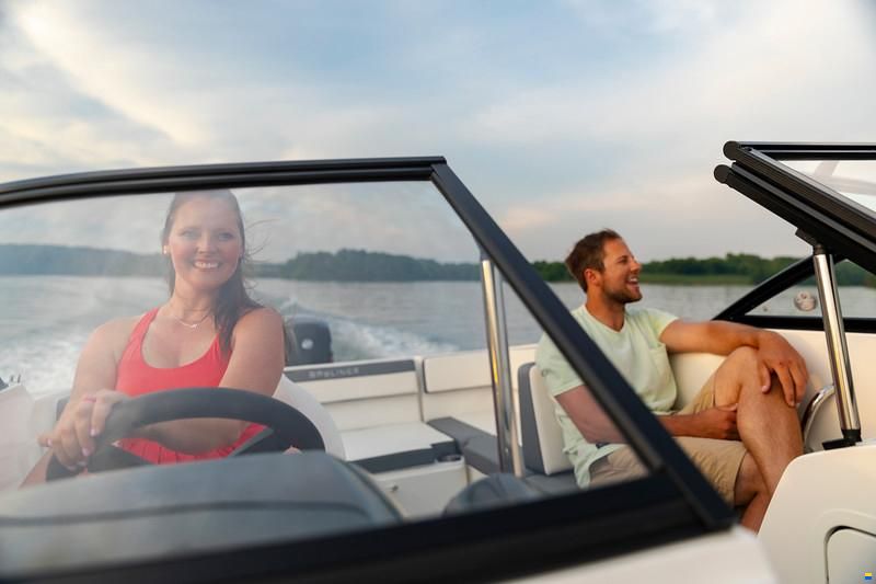 Bayliner VR4 Bowrider Outboard mit 115PS